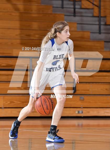 Thumbnail 2 in Cosumnes Oaks vs. Davis (Folsom-Vista Classic) photogallery.