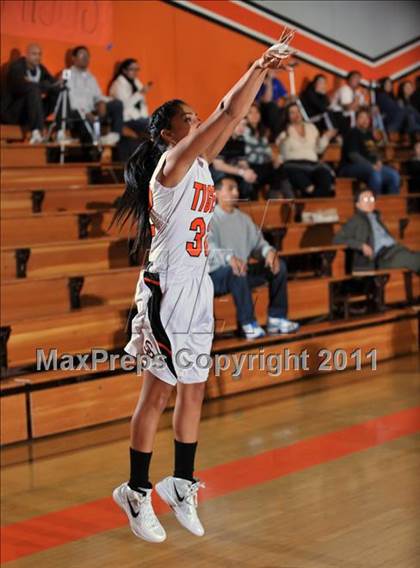 Thumbnail 1 in South Pasadena vs. Burbank (San Gabriel Valley Classic) photogallery.