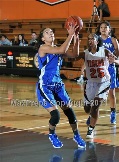 Thumbnail 1 in South Pasadena vs. Burbank (San Gabriel Valley Classic) photogallery.