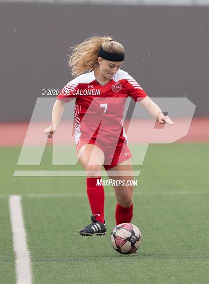 Thumbnail 2 in  Lee [Robert E.] vs Bowie (SAISD Tournament) photogallery.