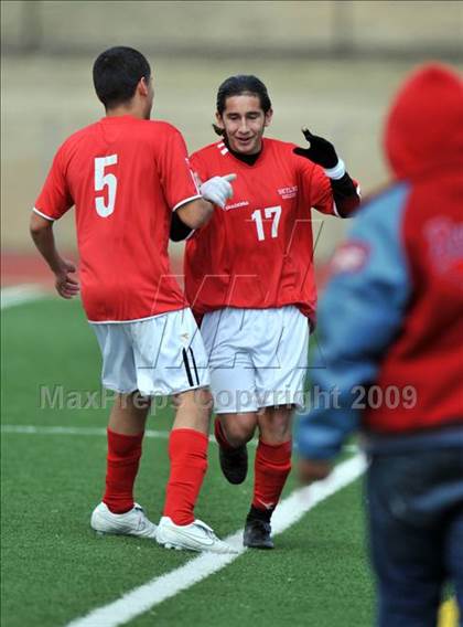 Thumbnail 1 in Skyline vs. White (Loos Stadium) photogallery.