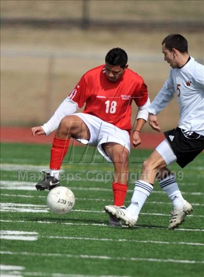 Thumbnail 3 in Skyline vs. White (Loos Stadium) photogallery.