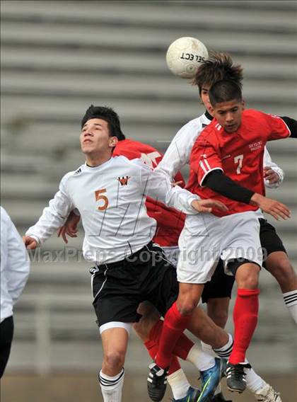 Thumbnail 1 in Skyline vs. White (Loos Stadium) photogallery.