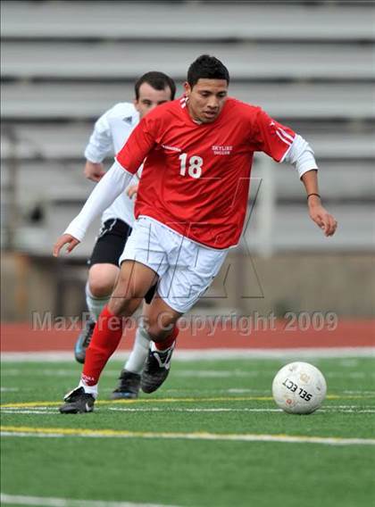 Thumbnail 3 in Skyline vs. White (Loos Stadium) photogallery.