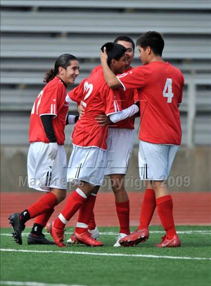 Thumbnail 1 in Skyline vs. White (Loos Stadium) photogallery.