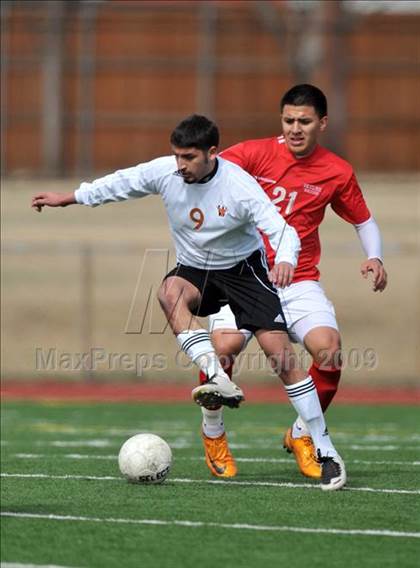 Thumbnail 1 in Skyline vs. White (Loos Stadium) photogallery.