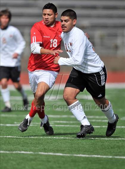 Thumbnail 1 in Skyline vs. White (Loos Stadium) photogallery.