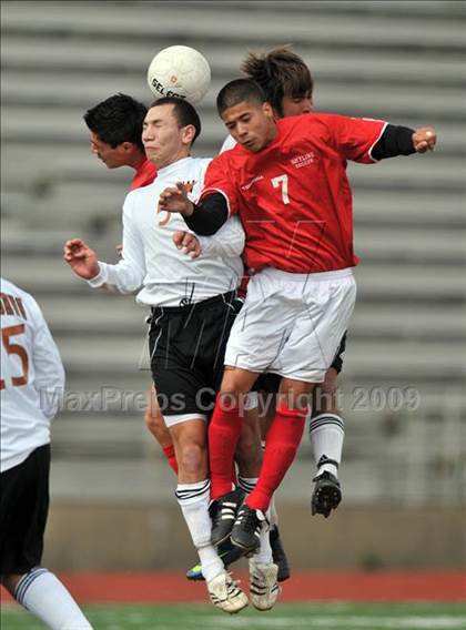 Thumbnail 3 in Skyline vs. White (Loos Stadium) photogallery.