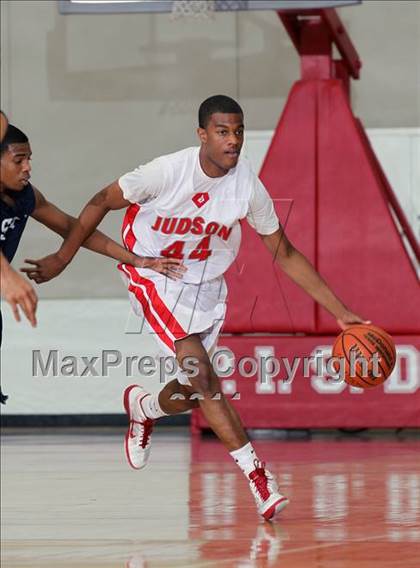 Thumbnail 3 in Judson vs. Alief Elsik (McDonald's Texas Invitational) photogallery.