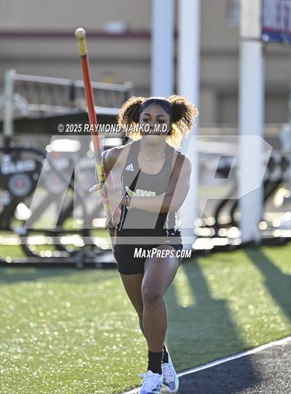 Thumbnail 2 in Hamilton Southeastern Triangular Invite (Pole Vault)  photogallery.