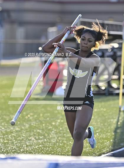 Thumbnail 1 in Hamilton Southeastern Triangular Invite (Pole Vault)  photogallery.