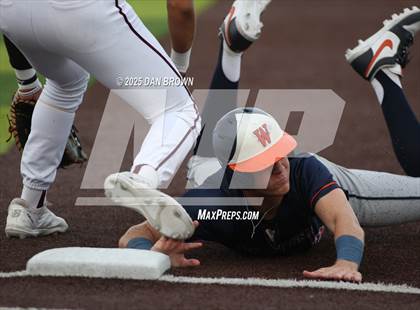 Thumbnail 1 in Whitehouse vs Wakeland (UIL 5A D2 Area) photogallery.
