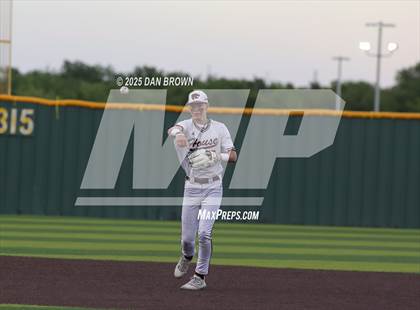 Thumbnail 3 in Whitehouse vs Wakeland (UIL 5A D2 Area) photogallery.