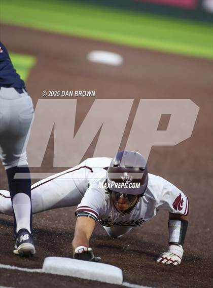 Thumbnail 2 in Whitehouse vs Wakeland (UIL 5A D2 Area) photogallery.