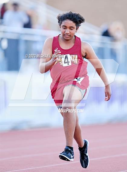 Thumbnail 2 in Esperanza vs. Portola vs. Villa Park (Tri Meet) photogallery.