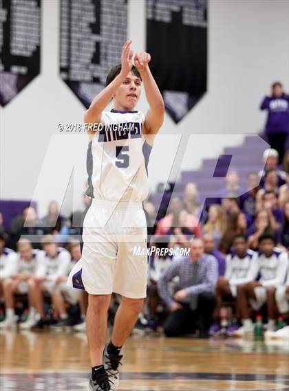 Thumbnail 2 in Madison vs. Battlefield (VHSL 6D Regional Final) photogallery.