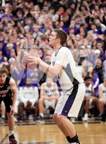 Thumbnail 2 in Madison vs. Battlefield (VHSL 6D Regional Final) photogallery.