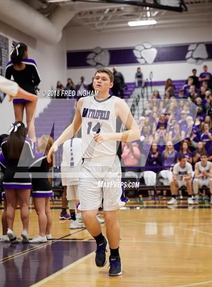 Thumbnail 2 in Madison vs. Battlefield (VHSL 6D Regional Final) photogallery.