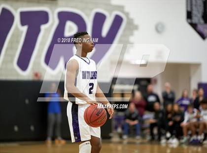 Thumbnail 3 in Madison vs. Battlefield (VHSL 6D Regional Final) photogallery.