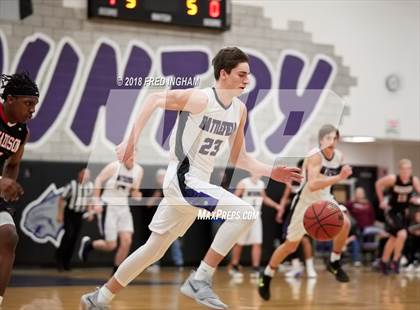 Thumbnail 2 in Madison vs. Battlefield (VHSL 6D Regional Final) photogallery.