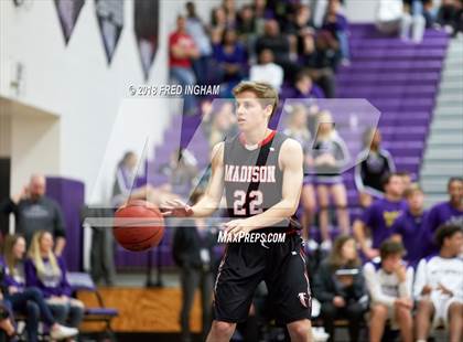 Thumbnail 2 in Madison vs. Battlefield (VHSL 6D Regional Final) photogallery.
