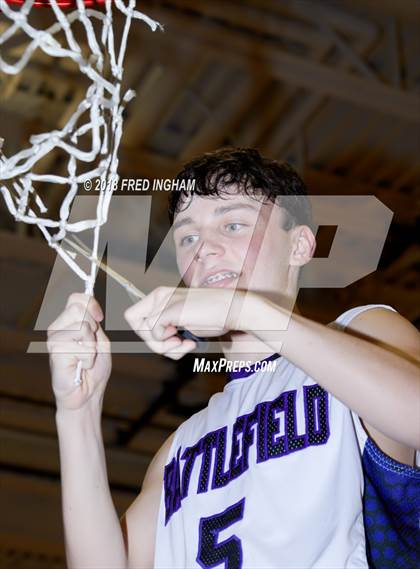 Thumbnail 3 in Madison vs. Battlefield (VHSL 6D Regional Final) photogallery.