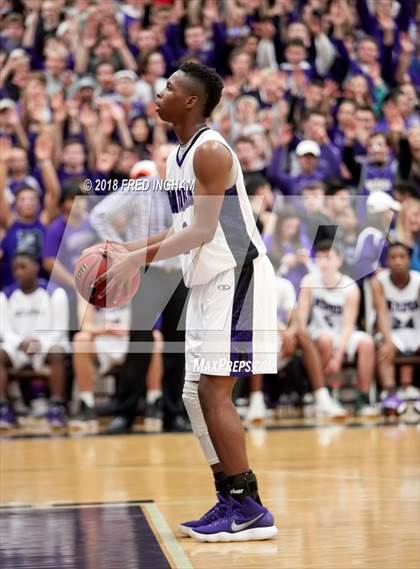 Thumbnail 2 in Madison vs. Battlefield (VHSL 6D Regional Final) photogallery.