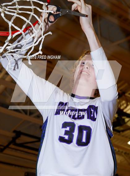 Thumbnail 1 in Madison vs. Battlefield (VHSL 6D Regional Final) photogallery.