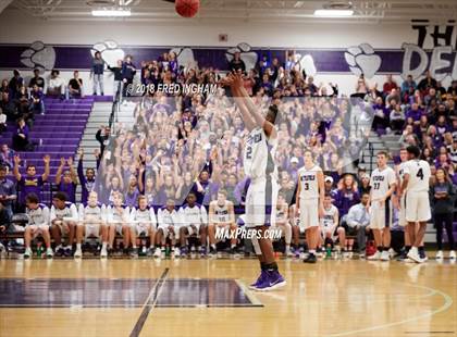 Thumbnail 3 in Madison vs. Battlefield (VHSL 6D Regional Final) photogallery.