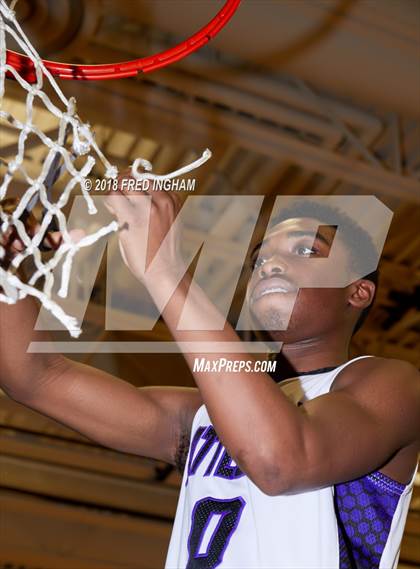 Thumbnail 1 in Madison vs. Battlefield (VHSL 6D Regional Final) photogallery.