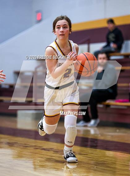 Thumbnail 3 in Lindsay @ Collinsville photogallery.