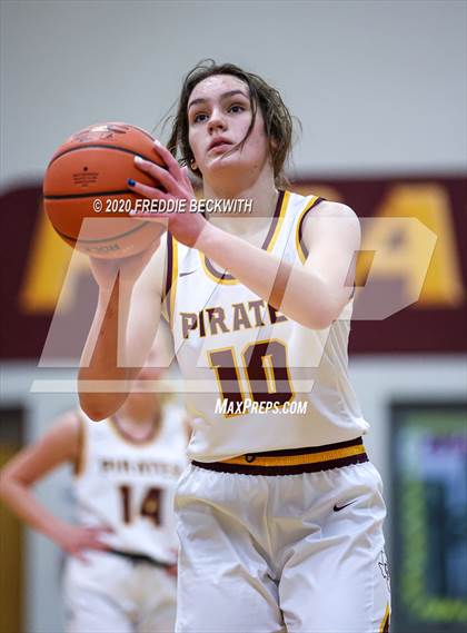 Thumbnail 1 in Lindsay @ Collinsville photogallery.
