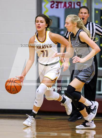 Thumbnail 2 in Lindsay @ Collinsville photogallery.