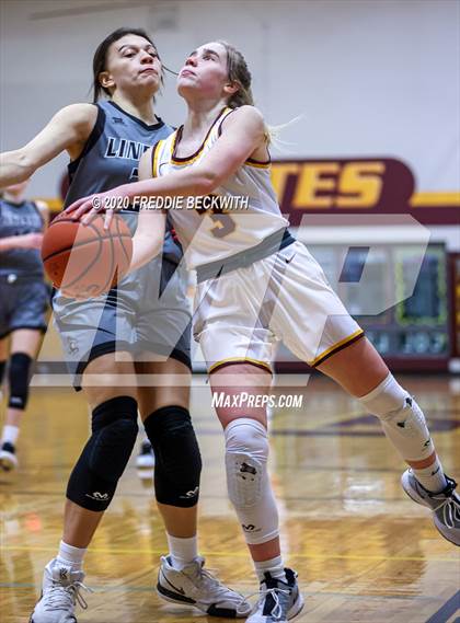 Thumbnail 1 in Lindsay @ Collinsville photogallery.