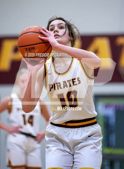 Thumbnail 2 in Lindsay @ Collinsville photogallery.