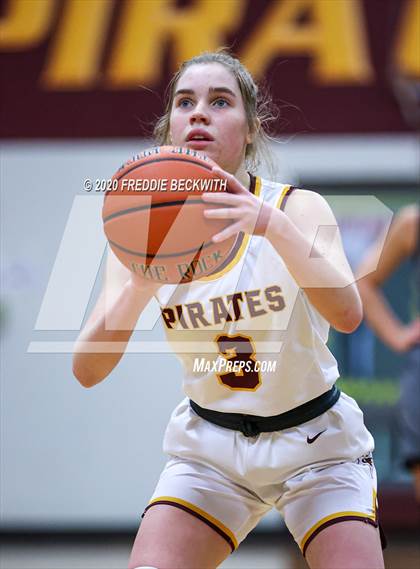 Thumbnail 1 in Lindsay @ Collinsville photogallery.