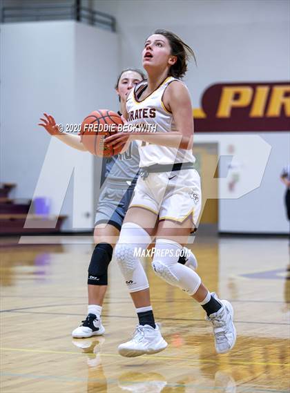 Thumbnail 1 in Lindsay @ Collinsville photogallery.