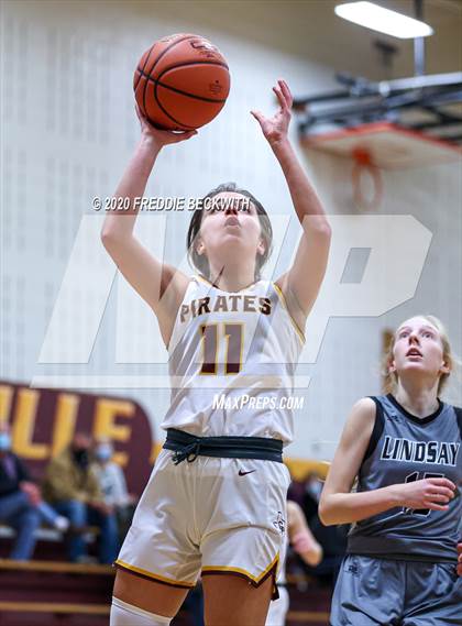 Thumbnail 3 in Lindsay @ Collinsville photogallery.