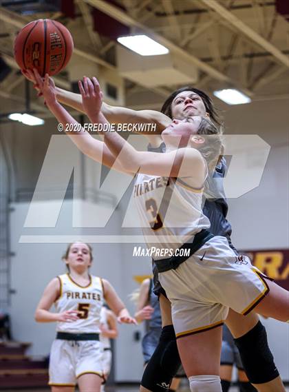 Thumbnail 3 in Lindsay @ Collinsville photogallery.