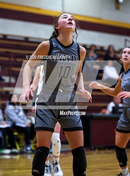 Thumbnail 1 in Lindsay @ Collinsville photogallery.