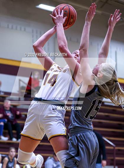 Thumbnail 1 in Lindsay @ Collinsville photogallery.
