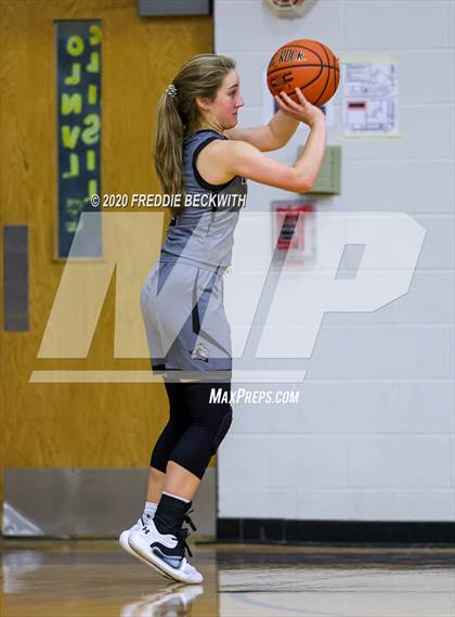 Thumbnail 2 in Lindsay @ Collinsville photogallery.