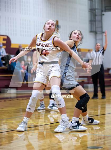 Thumbnail 1 in Lindsay @ Collinsville photogallery.