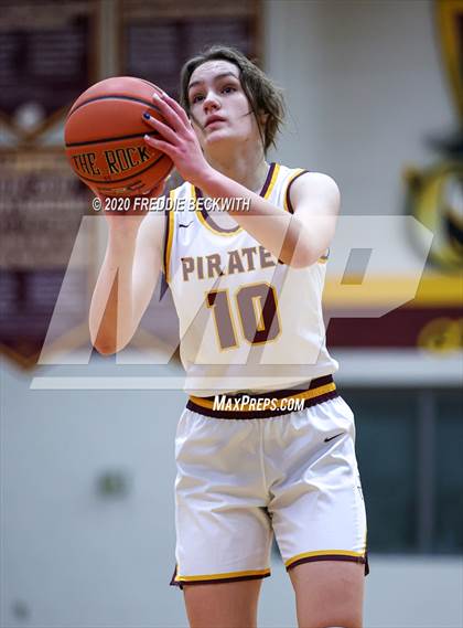 Thumbnail 1 in Lindsay @ Collinsville photogallery.