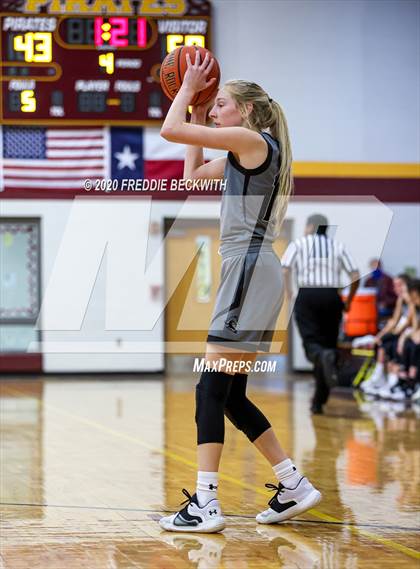 Thumbnail 1 in Lindsay @ Collinsville photogallery.