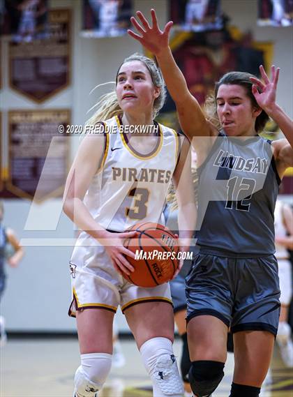 Thumbnail 3 in Lindsay @ Collinsville photogallery.