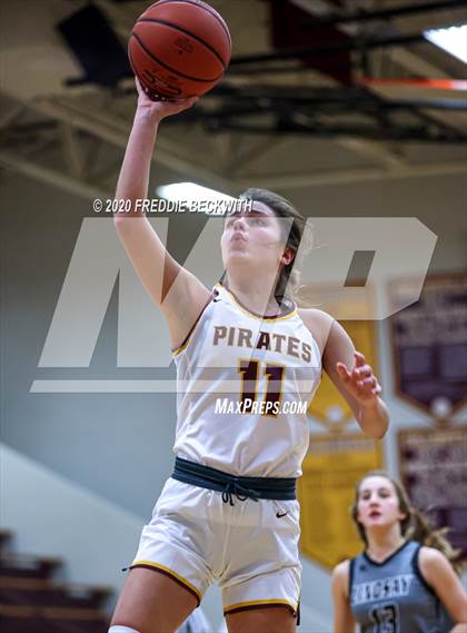 Thumbnail 1 in Lindsay @ Collinsville photogallery.