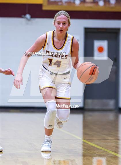 Thumbnail 3 in Lindsay @ Collinsville photogallery.