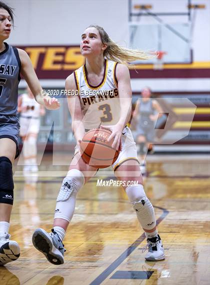 Thumbnail 3 in Lindsay @ Collinsville photogallery.