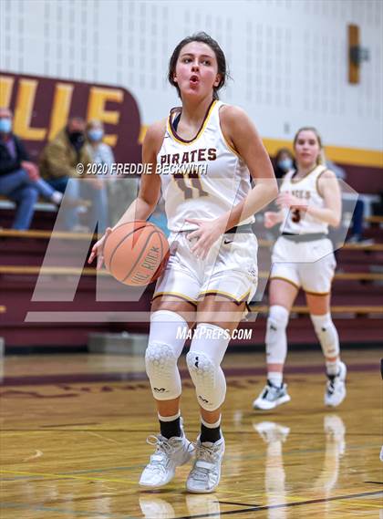 Thumbnail 2 in Lindsay @ Collinsville photogallery.